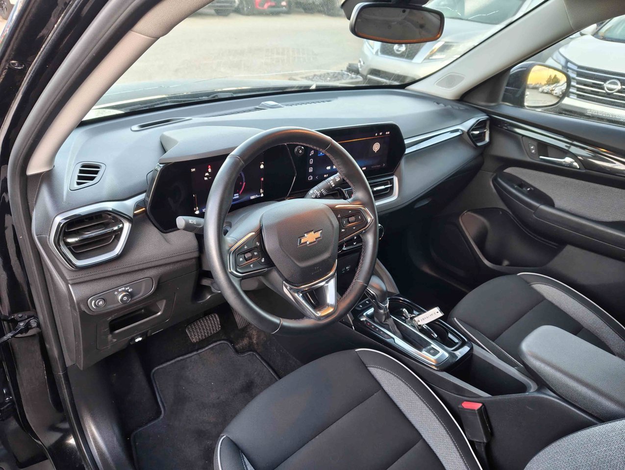2024 Chevrolet Trailblazer FWD 4dr LT Black Sherwood Park - photo #6