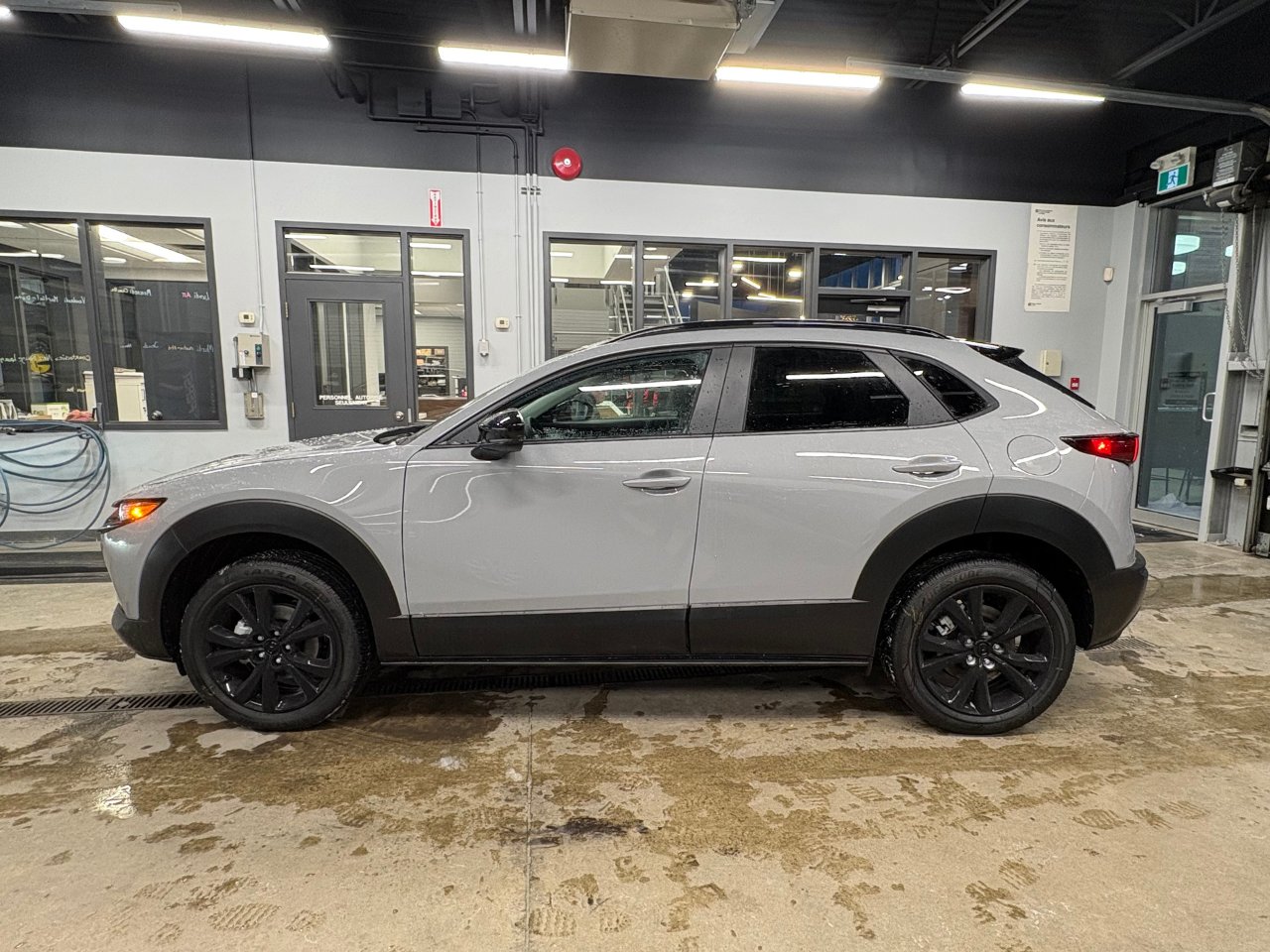 MAZDA CX-30 GS KURO 2026 Gris aéro métallisé Châteauguay - photo #4