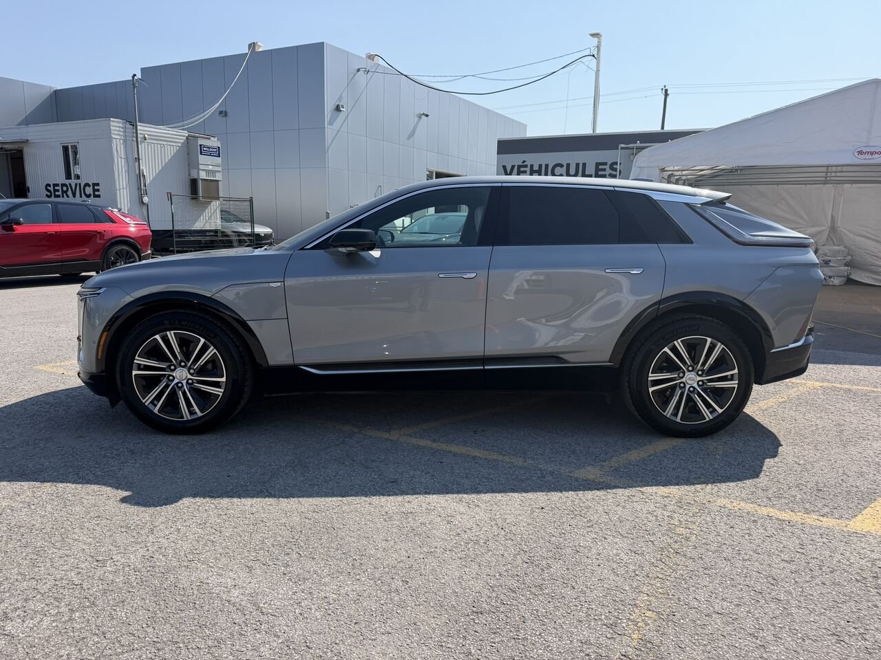 Cadillac LYRIQ LUXURY AWD FINANCEMENT À PARTIR DE 0.99% 2024 Gris Laval - photo #6