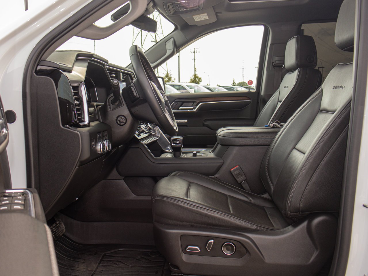2024 GMC Sierra 1500 4WD Crew Cab 147 Denali White Sherwood Park - photo #18