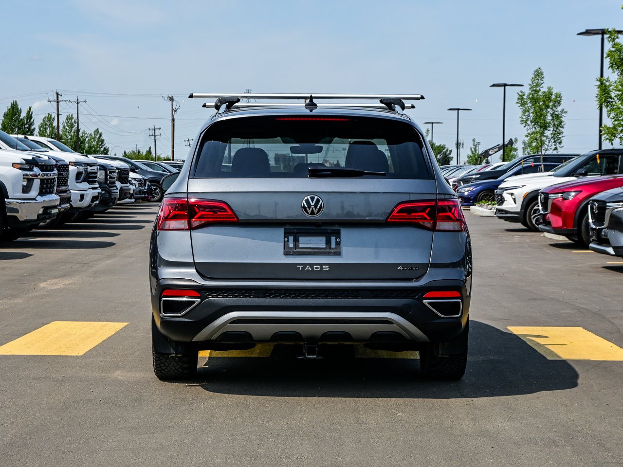 2023 Volkswagen Taos Comfortline 4MOTION *Ltd Avail* Grey Sherwood Park - photo #11