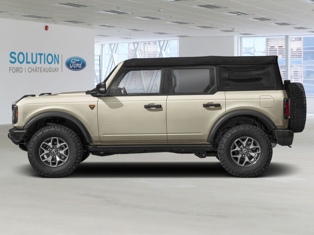 2026 Ford Bronco Desert Sand Châteauguay - photo #2
