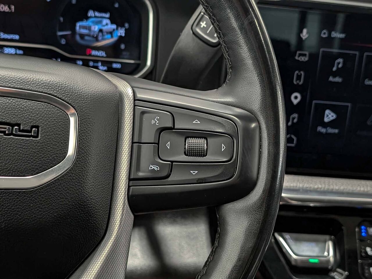 GMC SIERRA CAISSE STANDARD DE 6 PIEDS 6 POU DENALI Toit Ouvrant 2024 Noir Sherbrooke - photo #18