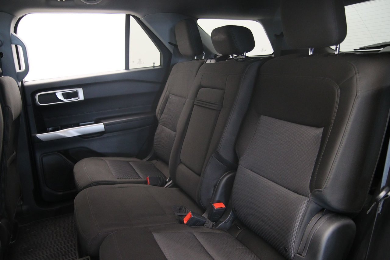 2023 Ford Explorer VIN 1FMSK8DH5PGA16385 Black Chicoutimi - photo #7