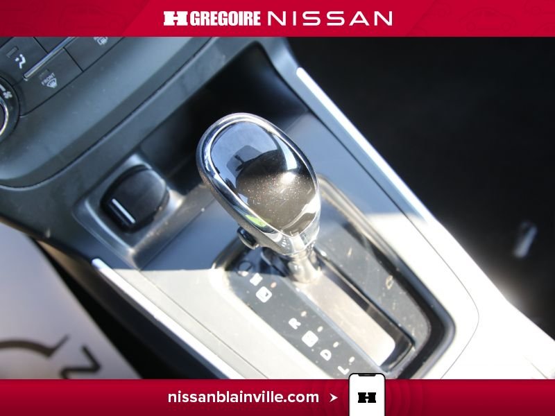 Nissan Sentra 2016 Blanc Laval - photo #18
