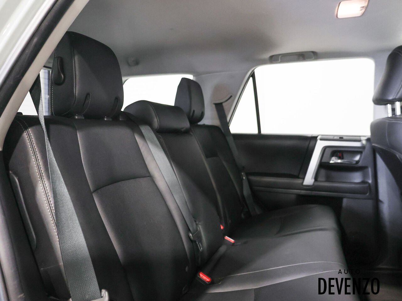 2022 Toyota 4Runner Grey Saint-Eustache - photo #9