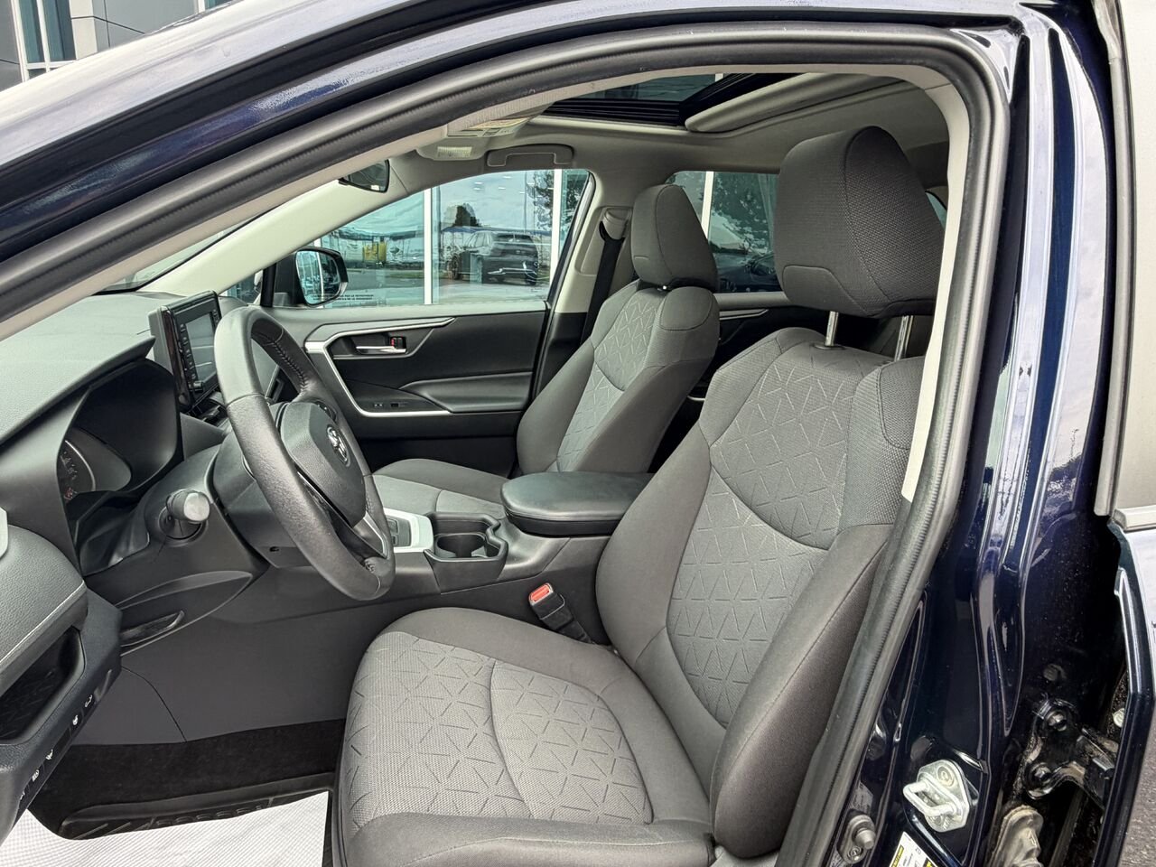 2020 Toyota RAV4 Blue Ste-Marie - photo #11