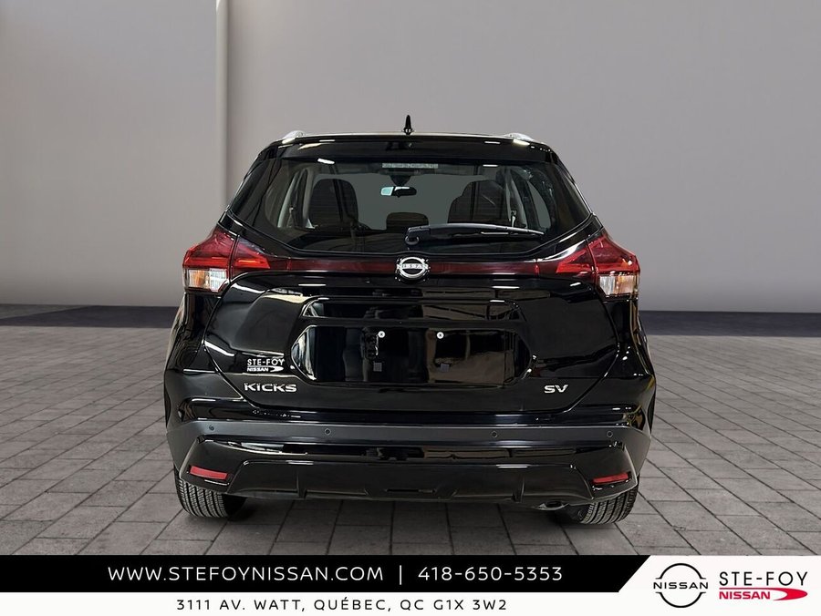 2024 Nissan Kicks SV TA 2024 Black