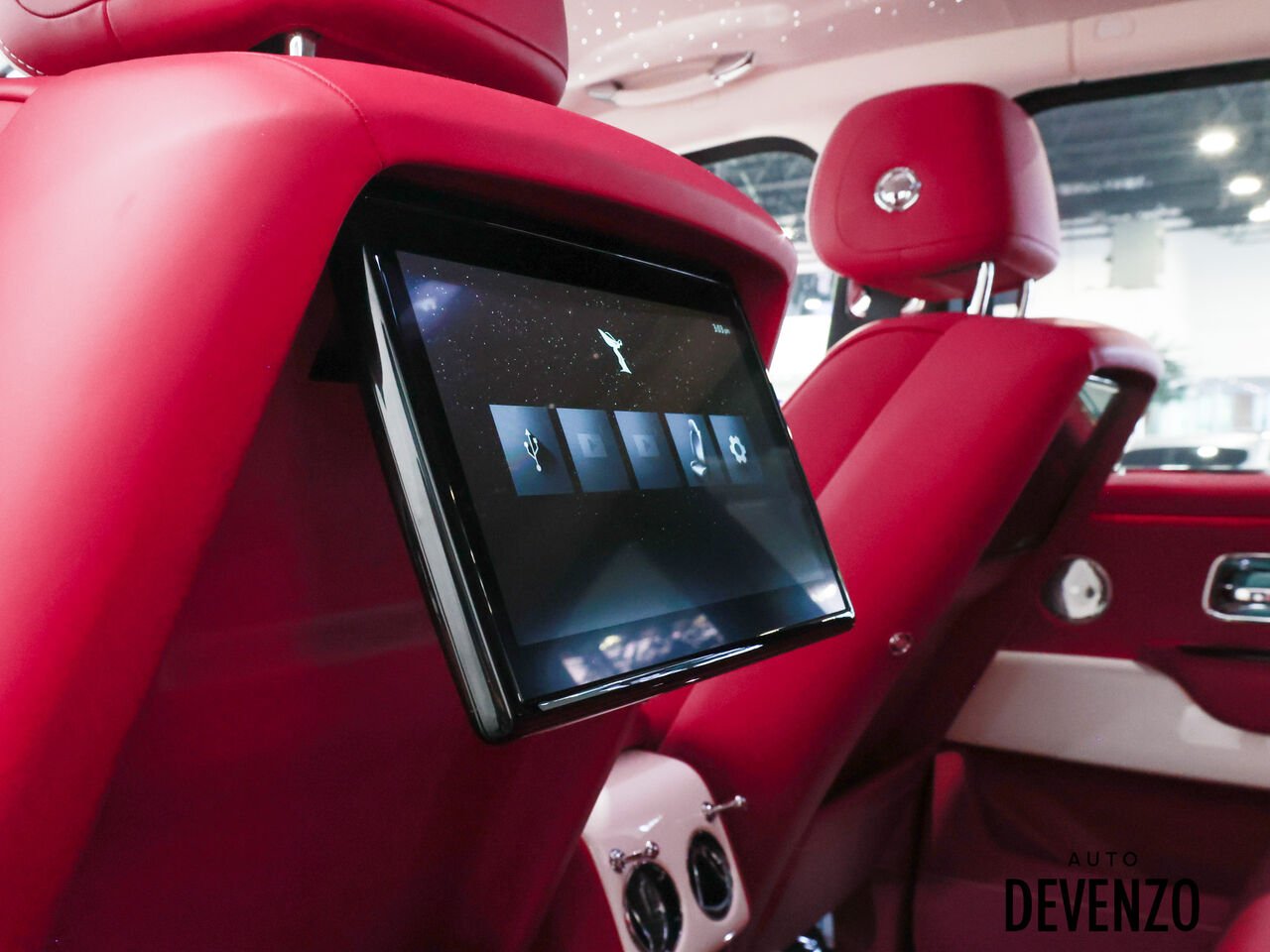 2025 Rolls-Royce Cullinan White Saint-Eustache - photo #9