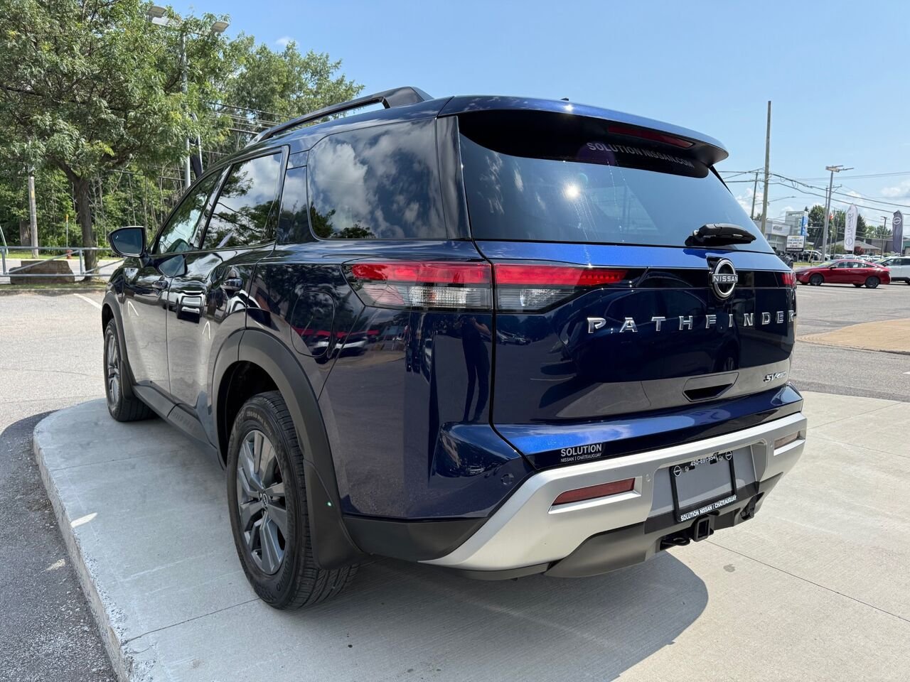 2024 Nissan Pathfinder Blue Châteauguay - photo #6