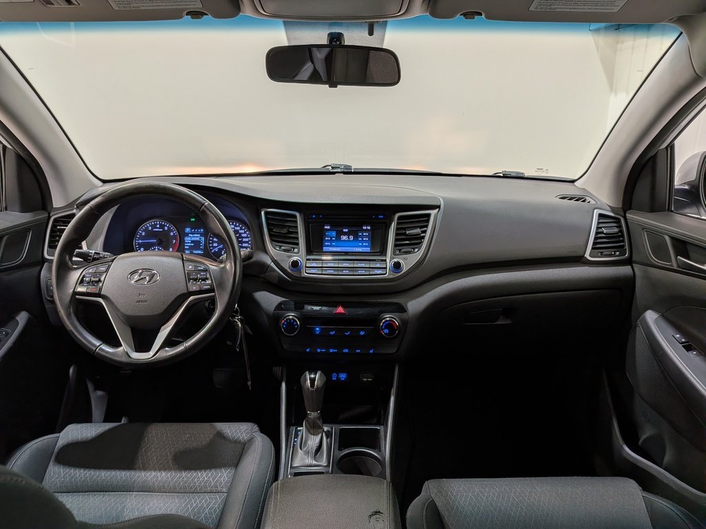2016 Hyundai Tucson FWD 4dr 2.0L Premium Silver Val-David - photo #12