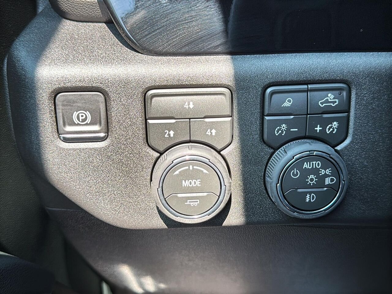 Chevrolet Silverado 2500HD LT cabine multiplace 4RM 159 po 2026 NOIR Saint-Hyacinthe - photo #14