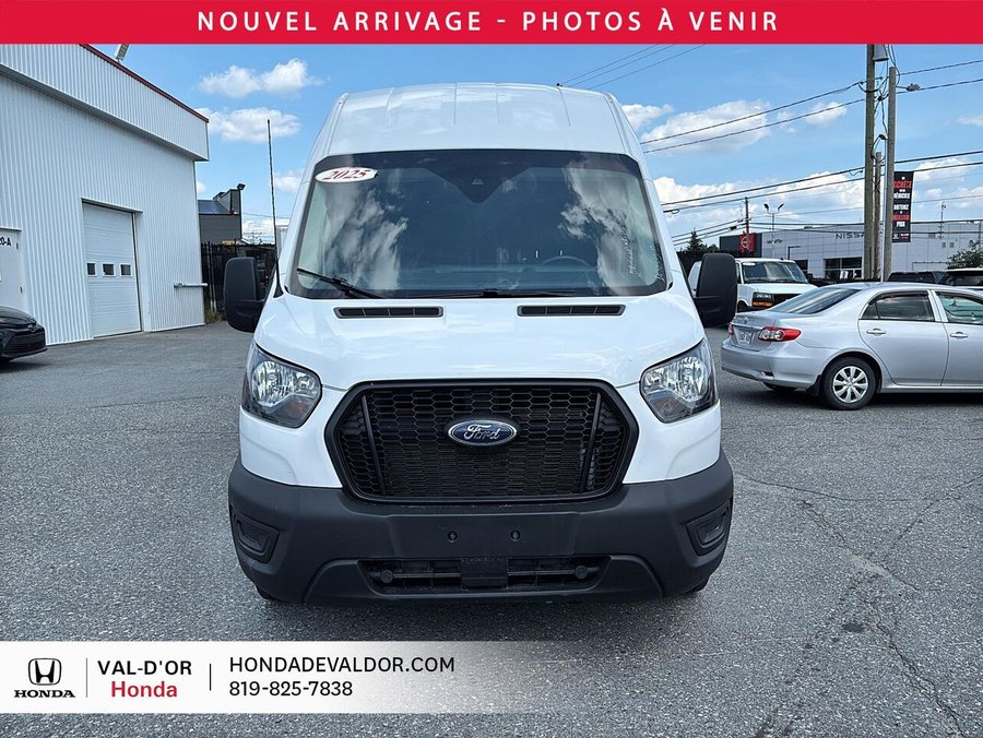 Ford Transit fourgon utilitaire T-250 TI toit surélevé 148 po PNBV de 9 070 lb 2025 2025 Blanc