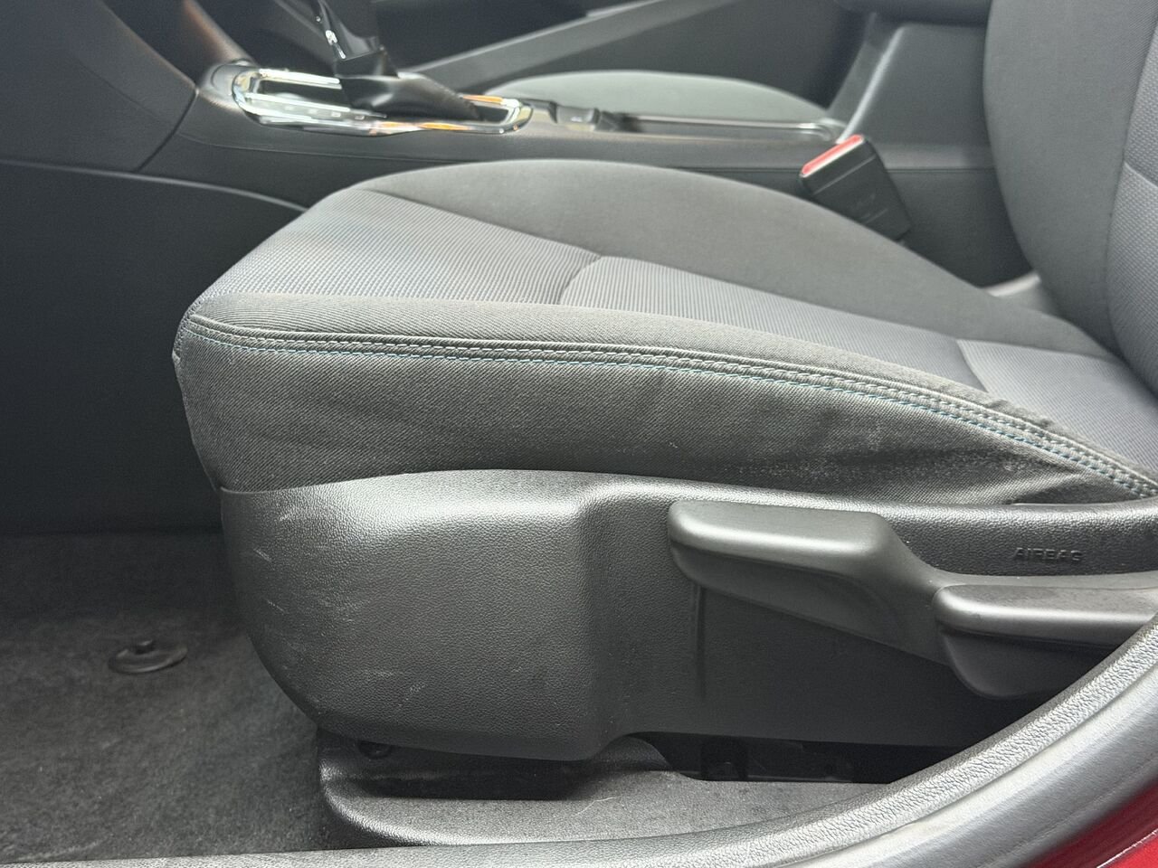 2019 Chevrolet Cruze Red Blainville - photo #16