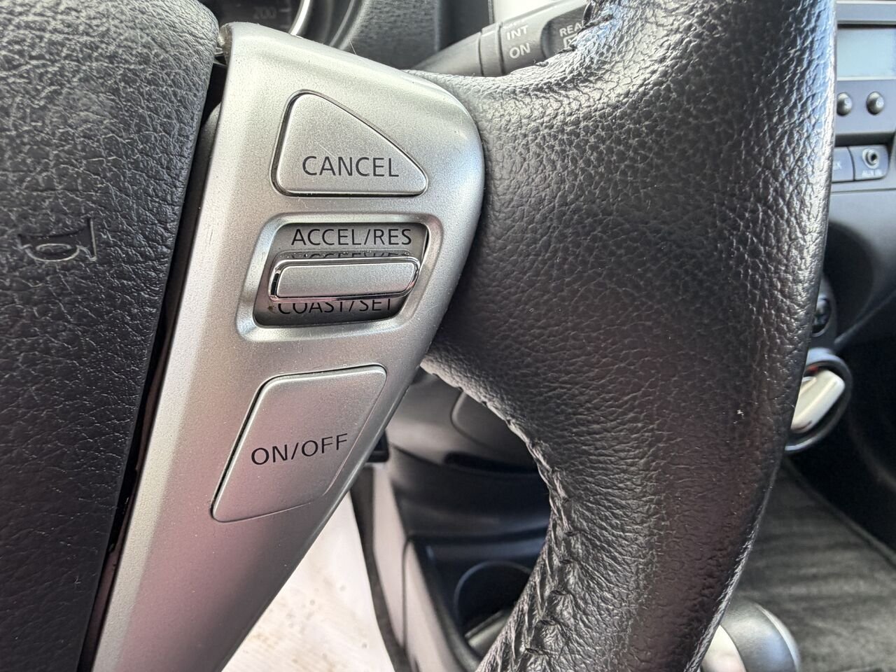 2014 Nissan Versa Note Red Ste-Marie - photo #12