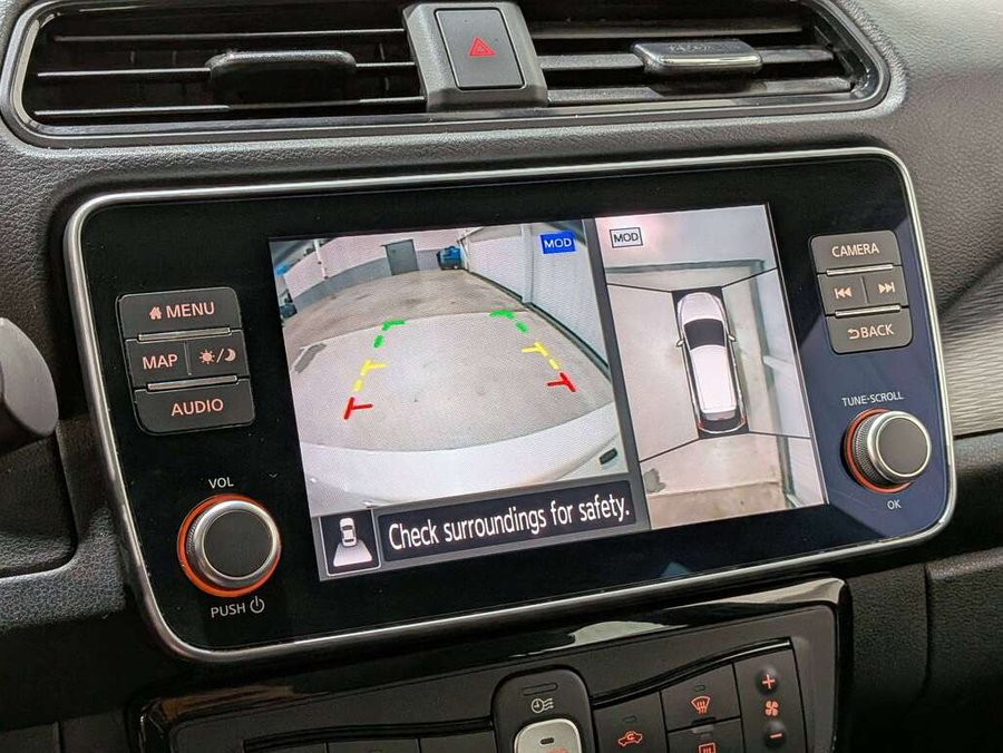 2020 Nissan LEAF White