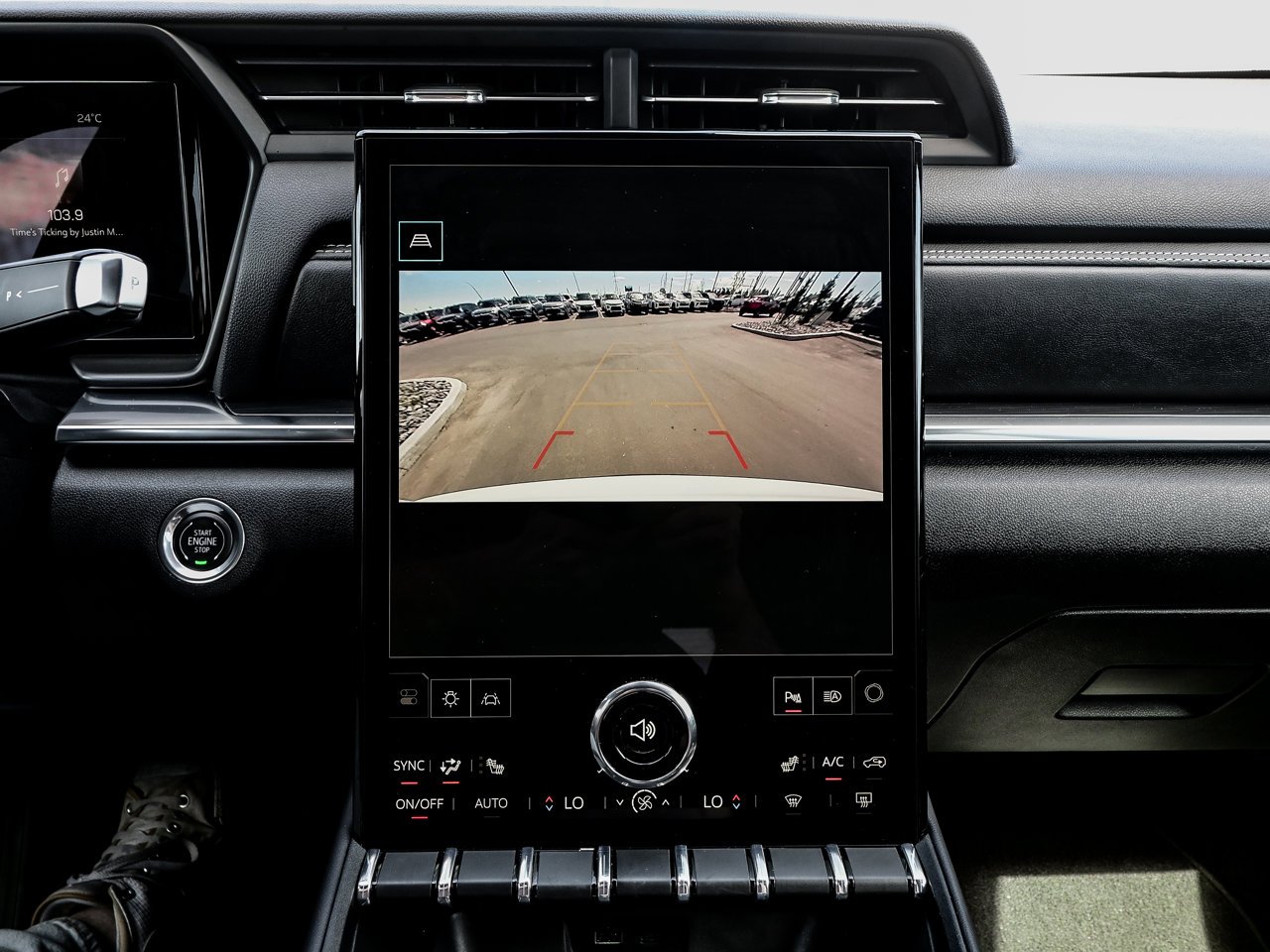 2026 GMC Terrain AWD 4dr Elevation White Sherwood Park - photo #25