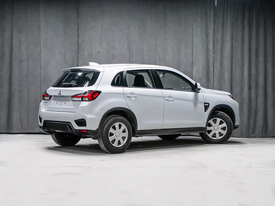 2026 Mitsubishi RVR ES White Diamond