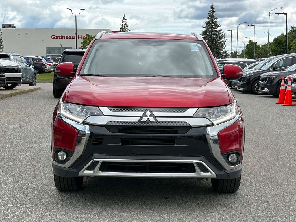 2020 Mitsubishi Outlander Red Gatineau - photo #1
