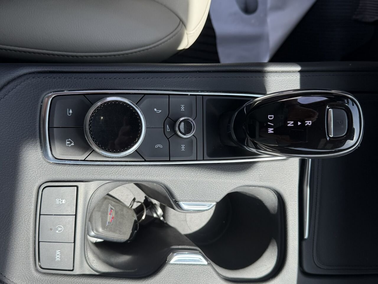 2023 Cadillac XT4 LUXURY AWD FINANCEMENT À PARTIR DE 3.99% STOCK XP5650 Black Laval - photo #24