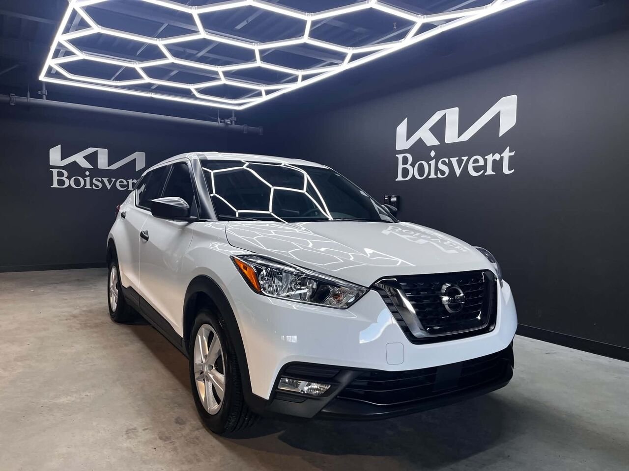2020 Nissan Kicks White Blainville - photo #0
