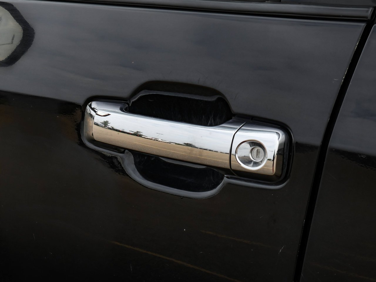 2015 Toyota Tundra 4WD Crewmax 146 5.7L Platinum Black Sherwood Park - photo #11