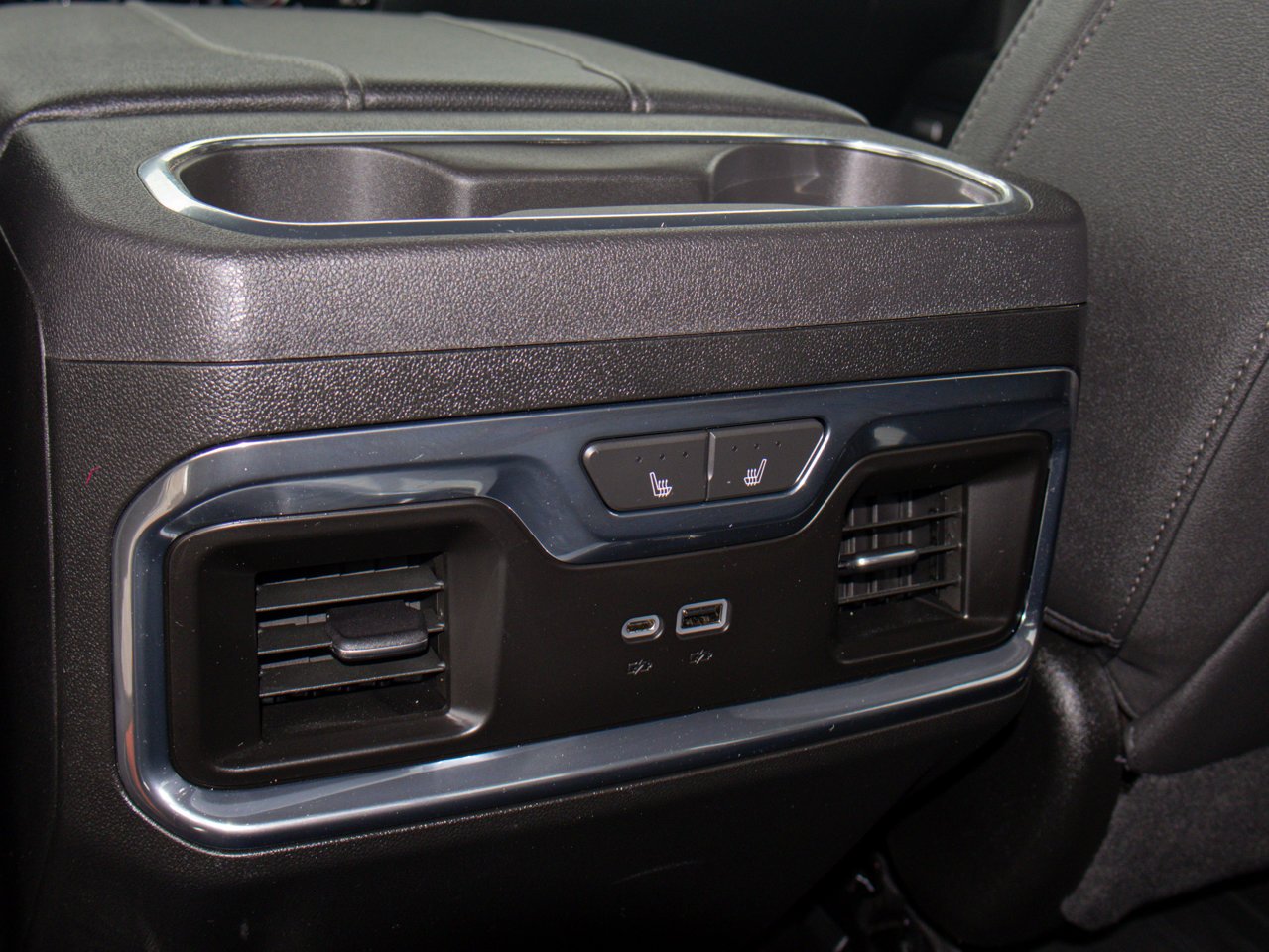 2024 Chevrolet Silverado 1500 4WD Crew Cab 147 LTZ Black Sherwood Park - photo #36