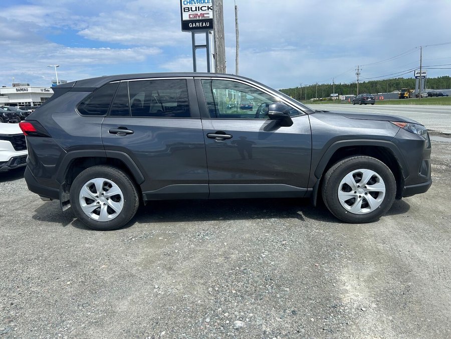 Toyota RAV4 LE TI 2025 2025 Gris