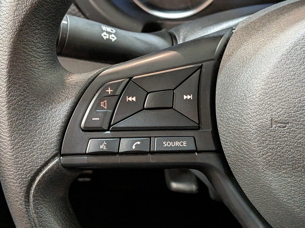Nissan Kicks S FWD 2024 Noir Val-David - photo #14