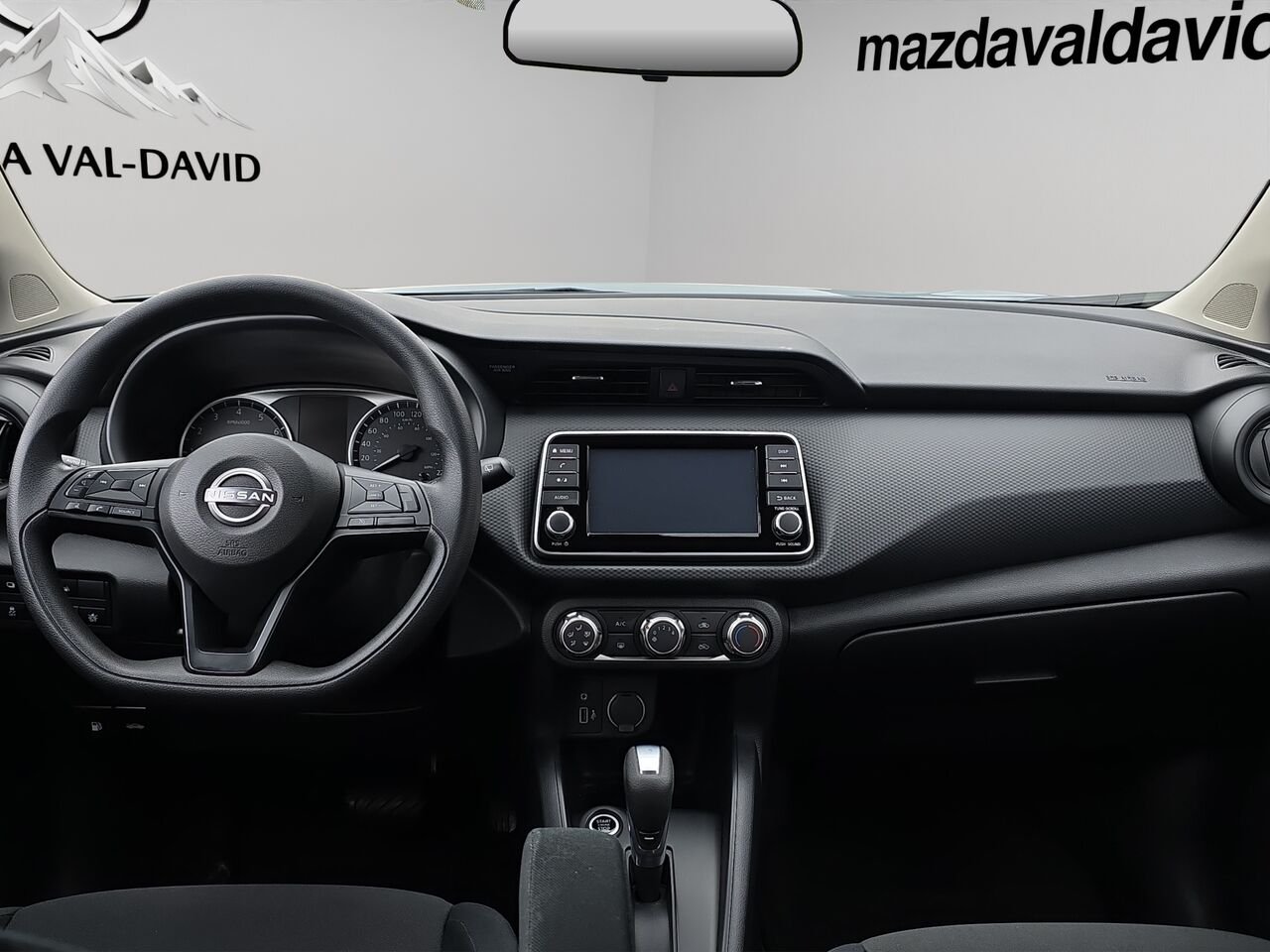 2024 Nissan Kicks S TA, commande audio au volant, bluetooth White Val-David - photo #7