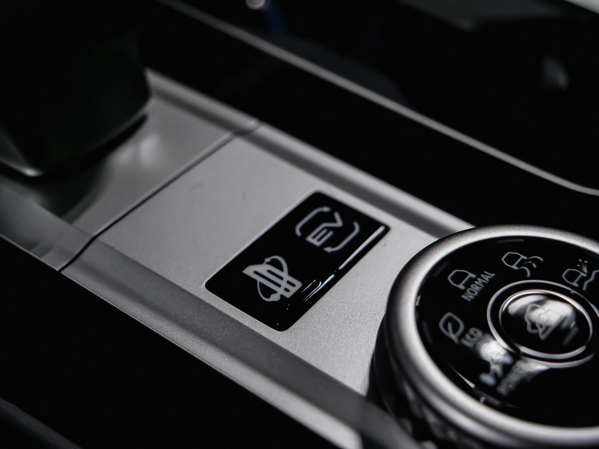 2026 Mitsubishi Outlander Plug-In Hybrid GT Black Diamond Premium Finish Montreal - photo #14