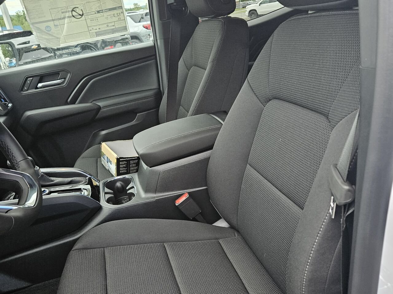 GMC Canyon Elevation cabine multiplace 4RM 2026 Blanc sommet Thetford Mines - photo #13