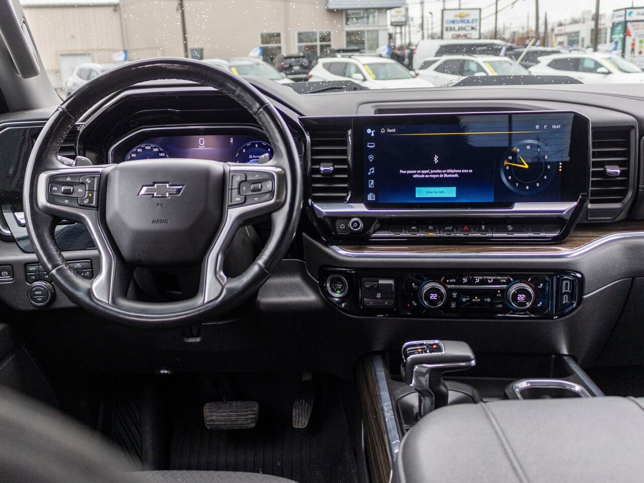 Chevrolet Silverado 1500 LT Trail Boss cabine multiplace 4RM 157 po 2024 Blanc Châteauguay - photo #8
