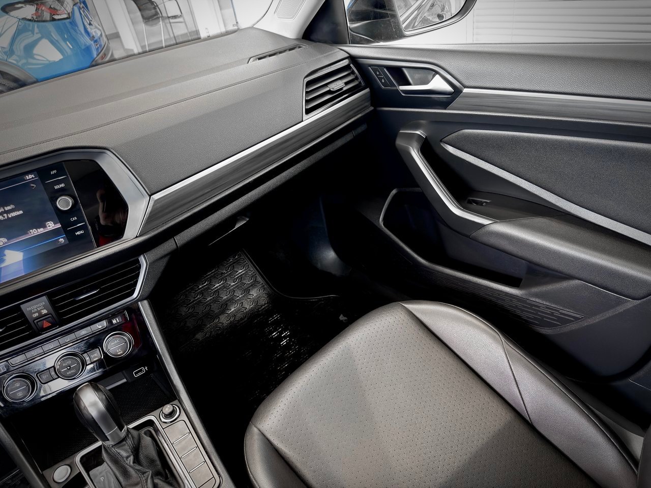Volkswagen Jetta 2025 Gris Notre-Dame-des-Prairies - photo #21