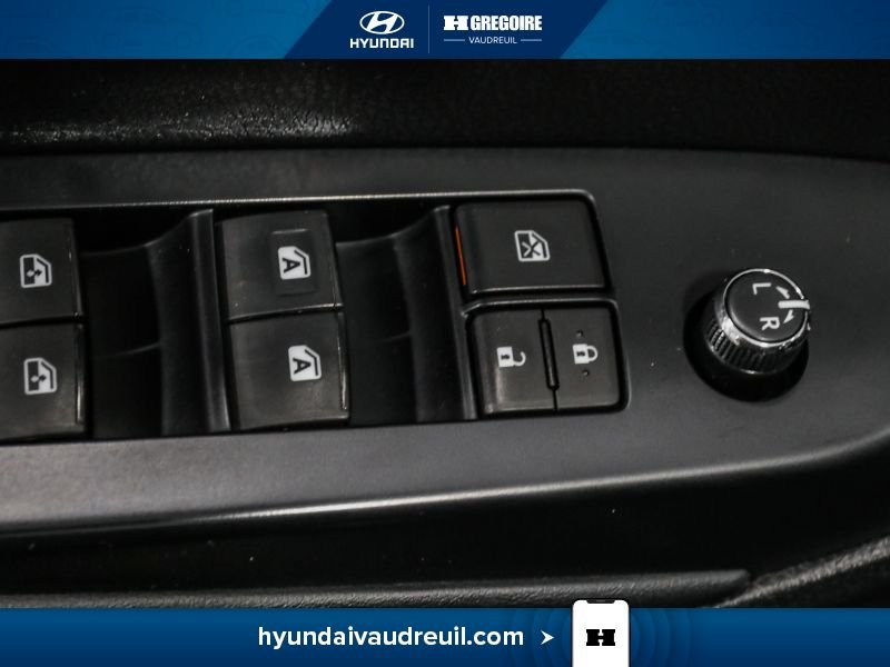 Toyota Highlander YW142 | XLE l AWD - CUIR - MAGS - TOIT - NAV - BLUETOOTH - 2016 Noir Laval - photo #16