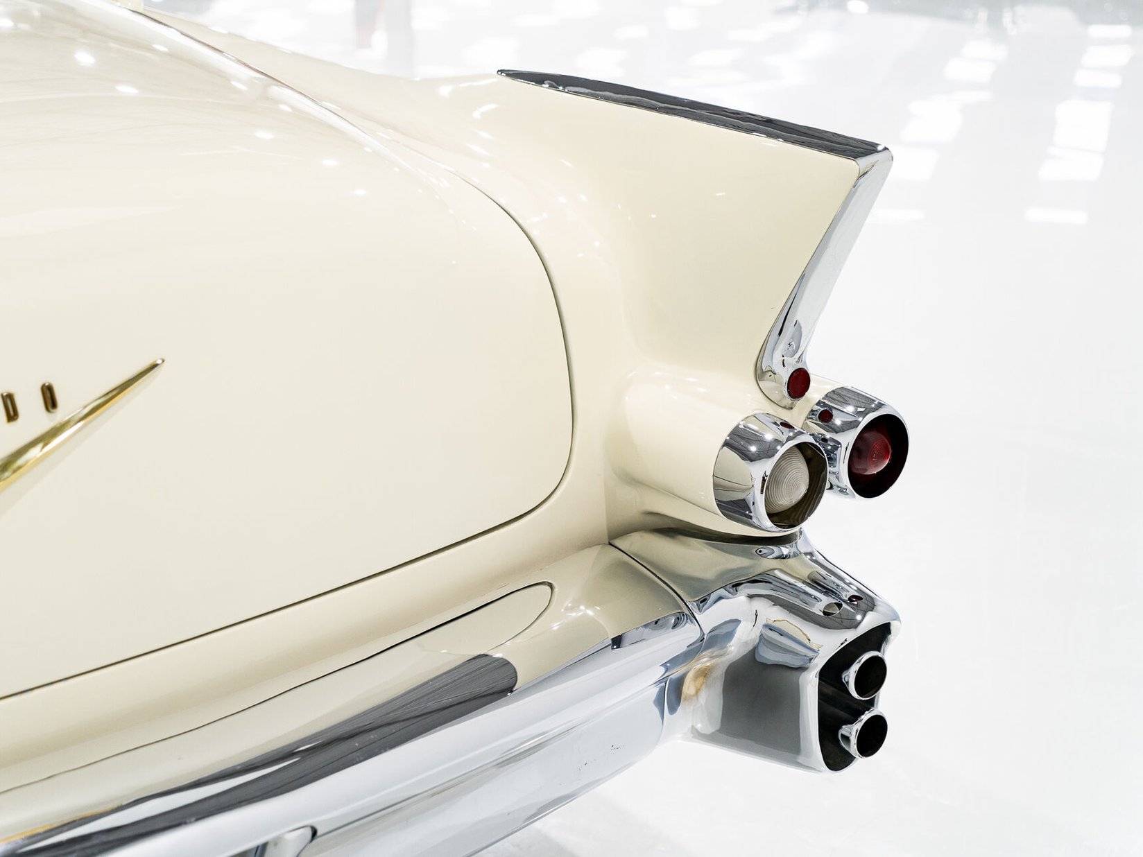 1956 Cadillac Eldorado Seville With Factory A/C | PRIX EN USD White Montreal - photo #42