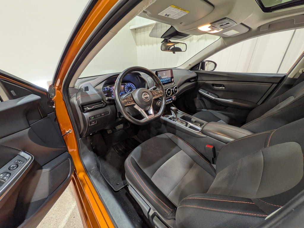 Nissan Sentra SR Manual 2024 Orange Val-David - photo #9