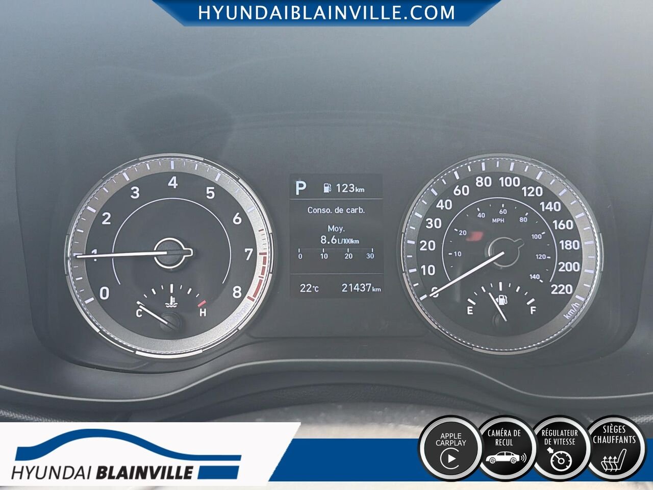 Hyundai Venue 2022 Noir Blainville - photo #10