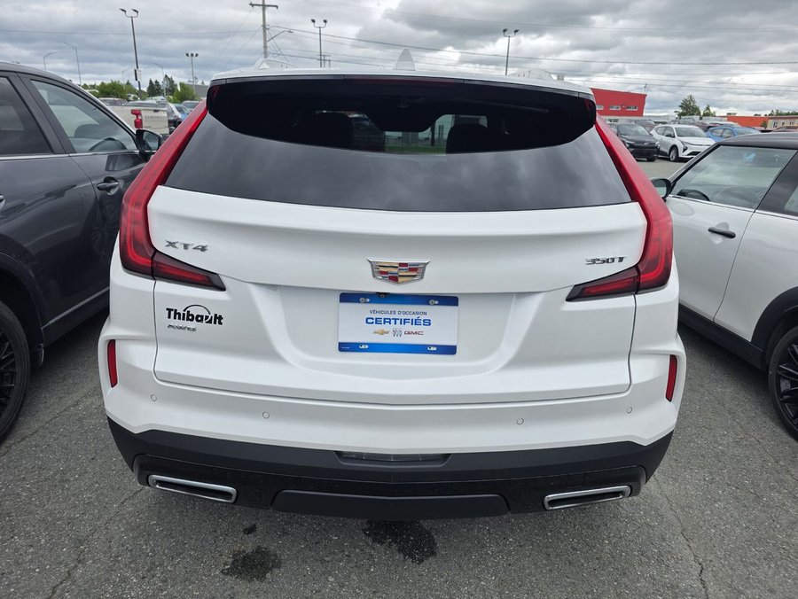 2024 Cadillac XT4 2024 White