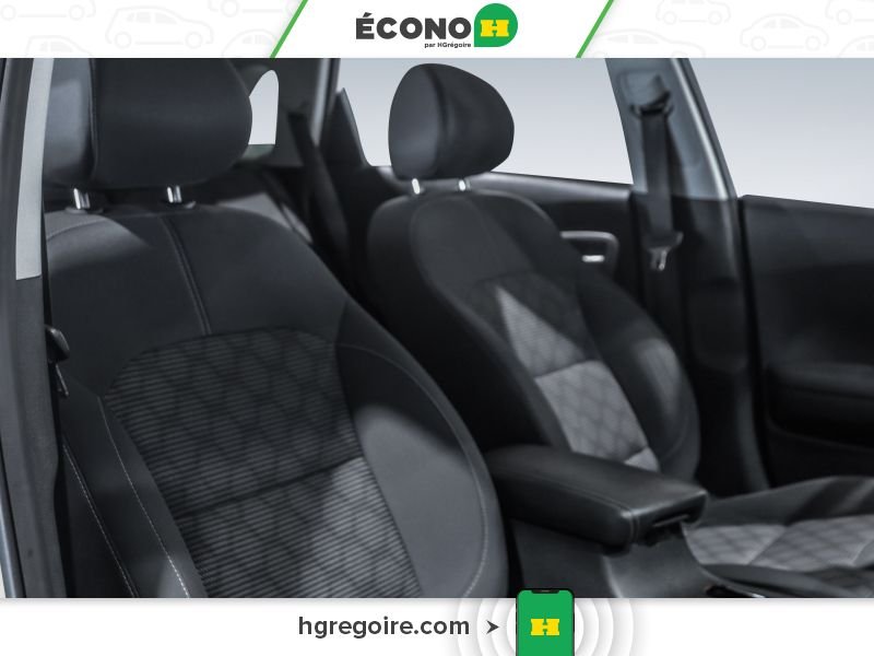2018 Kia Niro White Laval - photo #21