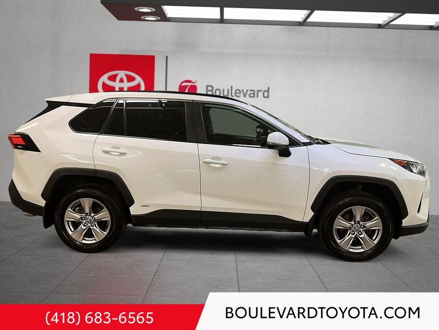 2022 Toyota RAV4 2022 White