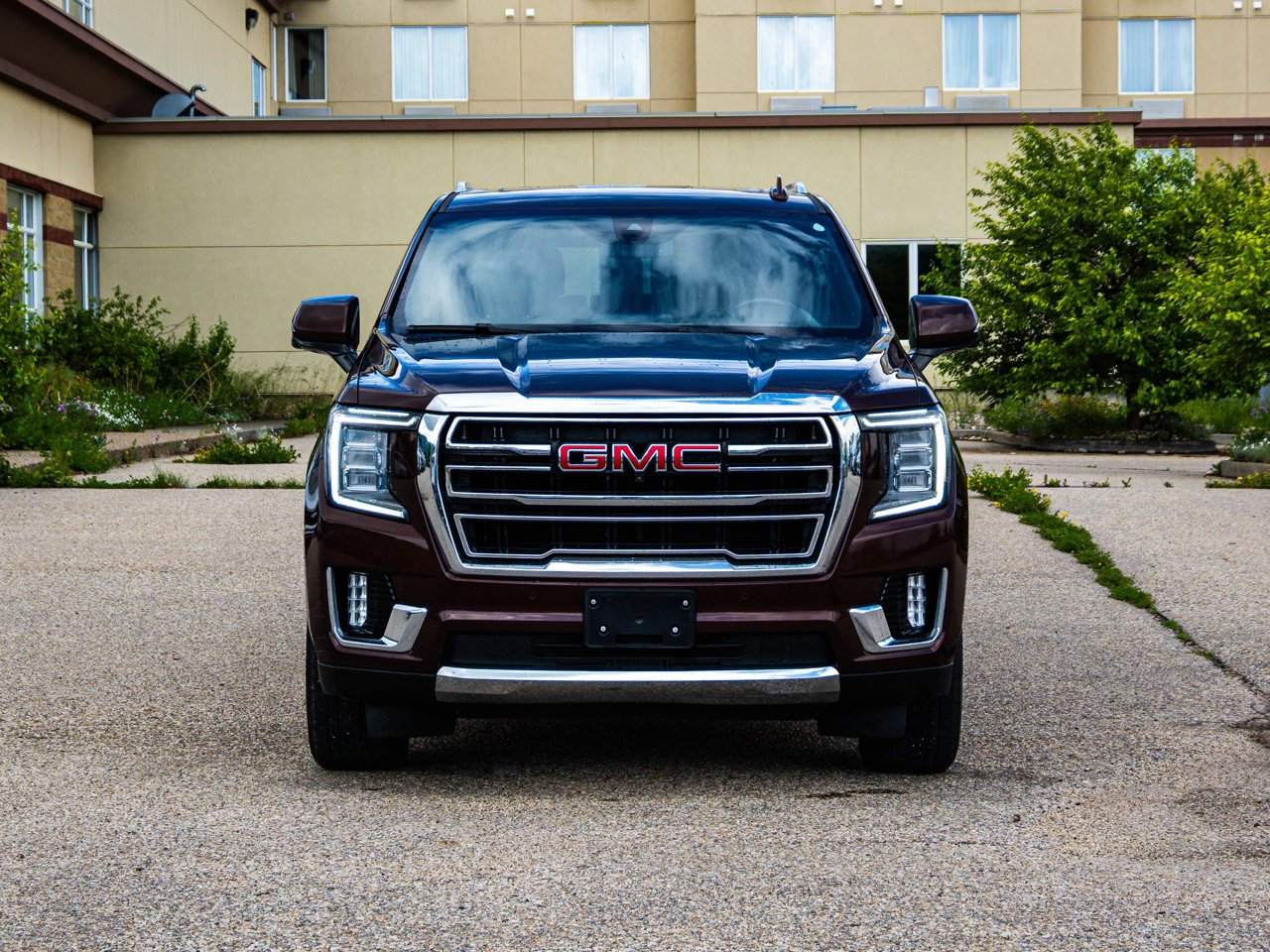 2022 GMC Yukon XL 4WD 4dr SLT Red Sherwood Park - photo #2
