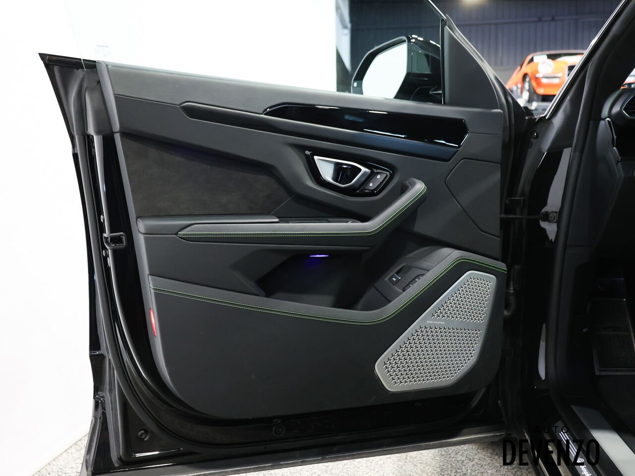 Lamborghini Urus 2024 Noir Saint-Eustache - photo #10