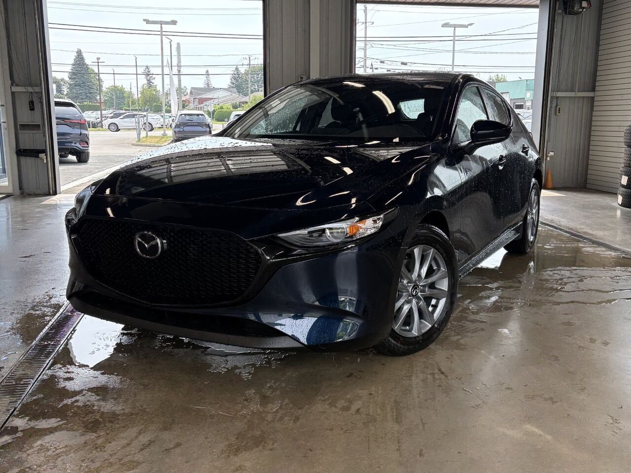 MAZDA Mazda3 Sport GX 2026 Bleu cristal foncé mica Châteauguay - photo #0