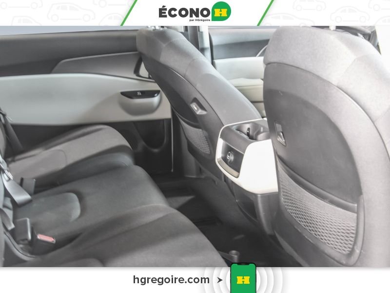 2022 Kia Carnival White Blainville - photo #19