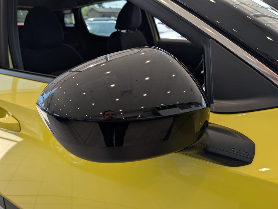2026 NISSAN Kicks 2026 Yuzu Yellow Metallic/Super Black