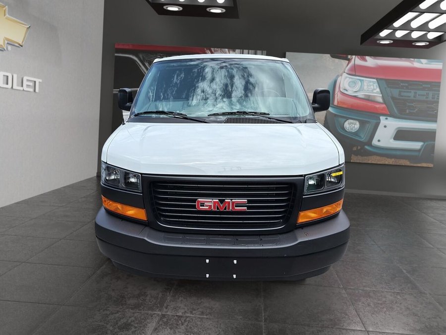 2026 GMC Savana Cargo Van 2026 SUMMIT WHITE