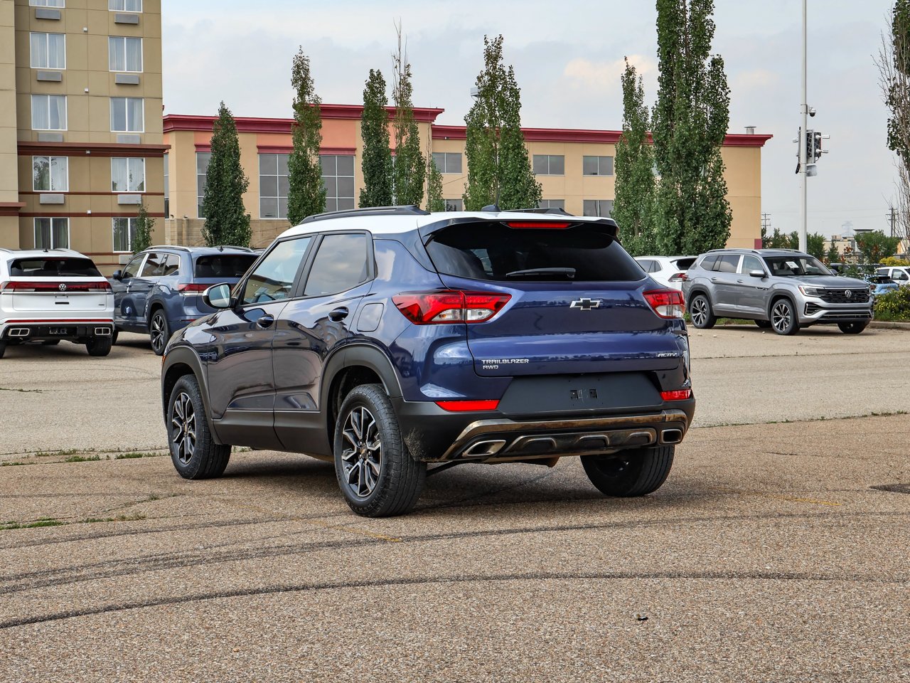 2023 Chevrolet Trailblazer AWD 4dr ACTIV Blue Sherwood Park - photo #5