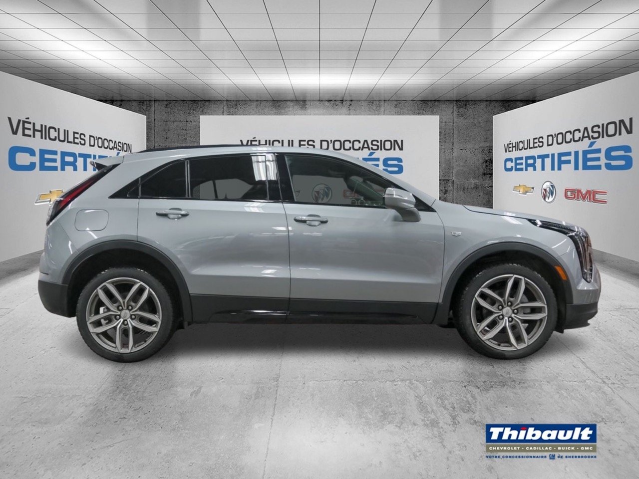 2023 Cadillac XT4 SPORT AWD Saint-Eustache - photo #4