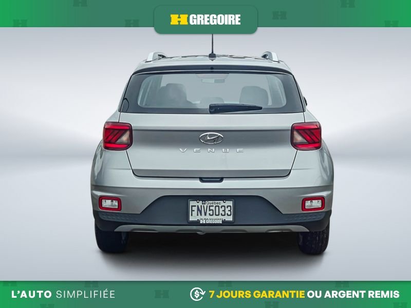 2024 Hyundai Venue Silver Saint-Eustache - photo #7